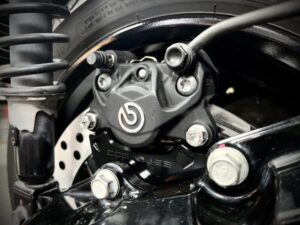 BREMBO 鑄造對二大螃蟹 | 完工報價