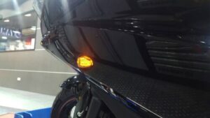R15 前伏貼式 LED方向燈 | 完工報價