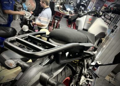 MT15 | DMV後行李架