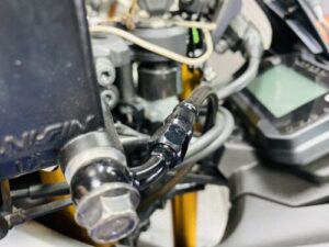 YZF R15-加路達金屬油管
