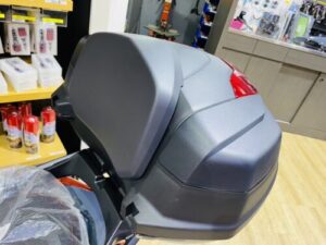 XMAX YAMAHA行李箱
