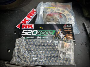 R3 / MT03 | RK黑金油封鏈+鋼盤