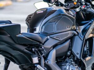 YZF R7-R2 立體編織油箱貼