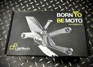 R9 / MT-09 |LighTech 腳踏後移組