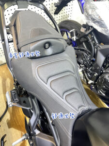 四代 MT09 | 前+後舒適坐墊-YAMAHA