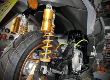 XMAX300 後避震器 | Ohlins Ya741